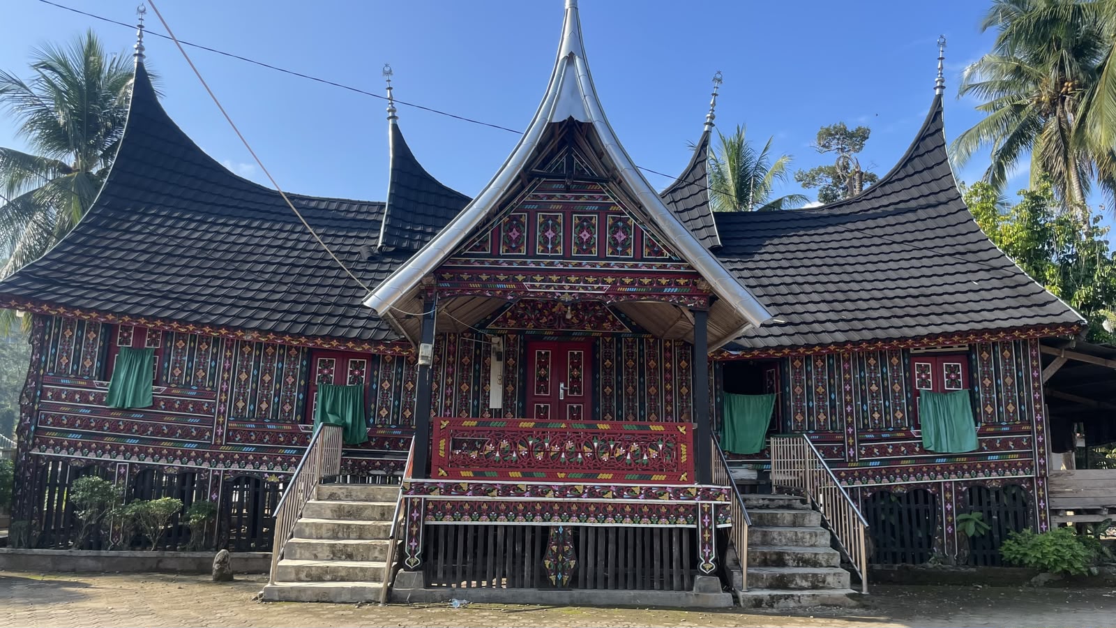Rumah Gadang Kerajaan Siguntur