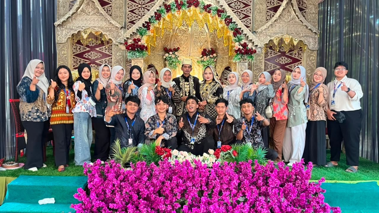 Menjalin Kebersamaan dengan Masyarakat