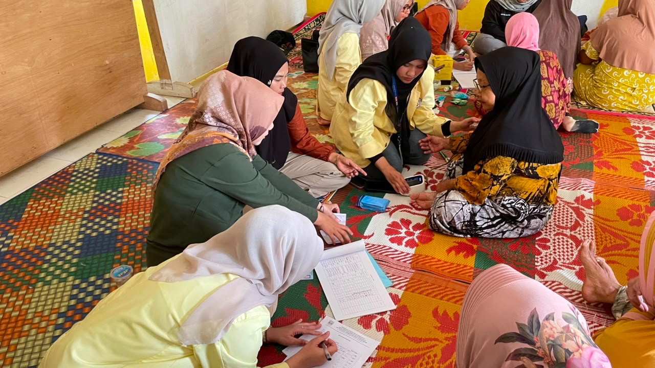 Penyuluhan dan Pendampingan Pelayanan Kesehatan di Polindes